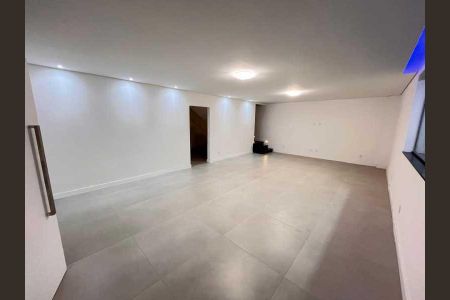 Casa à venda com 5 quartos, 375m² em Tauá, Rio de Janeiro