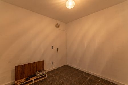 Quarto 1 de apartamento para alugar com 2 quartos, 40m² em Planalto, Belo Horizonte