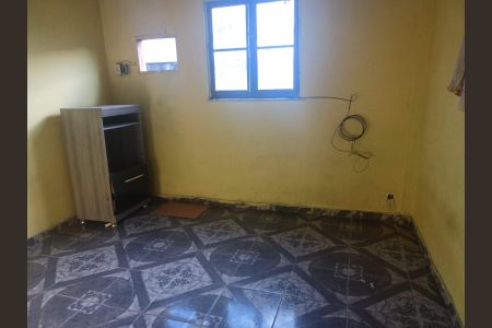 Quarto de casa para alugar com 1 quarto, 80m² em Anchieta, Nilópolis