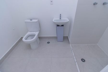 Banheiro de kitnet/studio à venda com 0 quarto, 24m² em Chácara Klabin, São Paulo