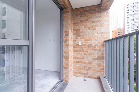 Varanda de kitnet/studio à venda com 0 quarto, 24m² em Chácara Klabin, São Paulo