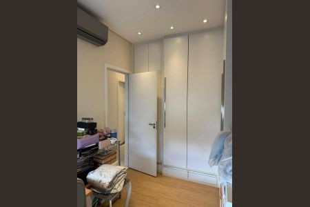 Quarto de apartamento à venda com 3 quartos, 96m² em Morumbi, São Paulo