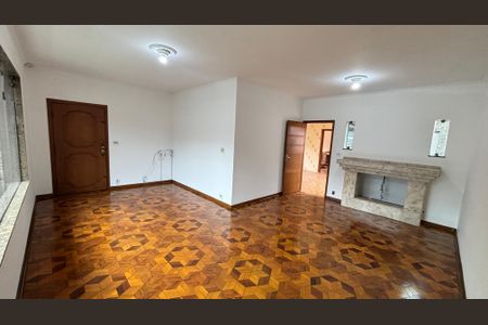 Sala de casa para alugar com 3 quartos, 375m² em Vila Metalúrgica, Santo André