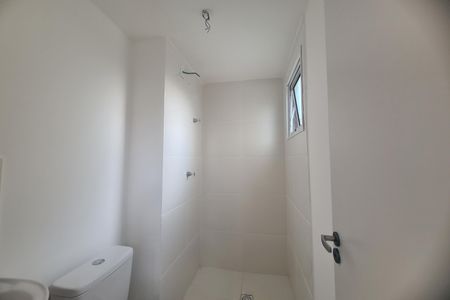 Banheiro de kitnet/studio à venda com 1 quarto, 18m² em Vila Ema, São Paulo