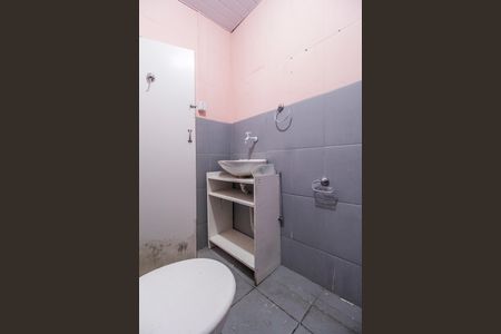 Banheiro Social de casa para alugar com 1 quarto, 55m² em Jardim Julio, Barueri