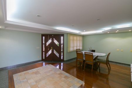 Casa à venda com 4 quartos, 470m² em Itapoã, Belo Horizonte