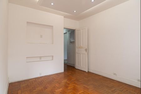 Sala de casa à venda com 3 quartos, 180m² em Bela Vista, São Paulo