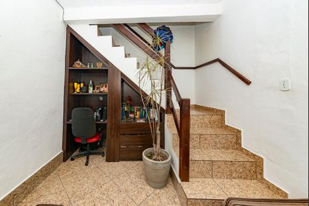 Sala de casa à venda com 2 quartos, 250m² em Madre Gertrudes, Belo Horizonte