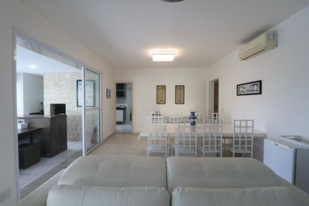 Sala de apartamento para alugar com 4 quartos, 158m² em Parque Enseada, Guarujá