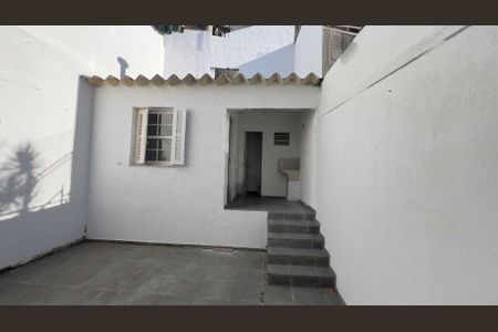 Casa à venda com 4 quartos, 270m² em Vila Roque, São Paulo