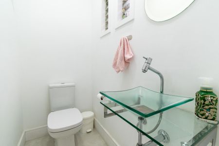 Lavabo de casa à venda com 4 quartos, 300m² em Vila Guarani, São Paulo
