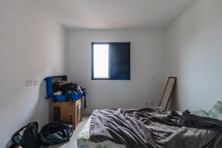 Quarto 1 de apartamento para alugar com 2 quartos, 55m² em Jardim Maria Helena, Barueri