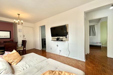 Sala de apartamento para alugar com 2 quartos, 68m² em Vila Alexandria, São Paulo