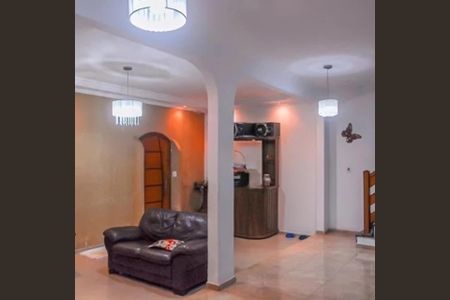 Casa para alugar com 4 quartos, 235m² em Jardim Maria Adelaide, São Bernardo do Campo