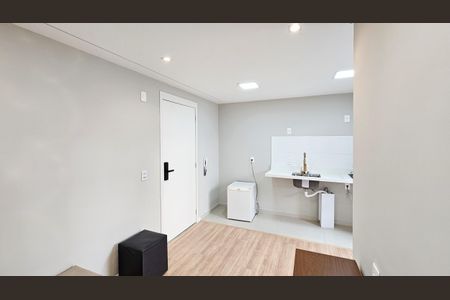 Sala de apartamento à venda com 2 quartos, 36m² em Metalúrgicos, Osasco