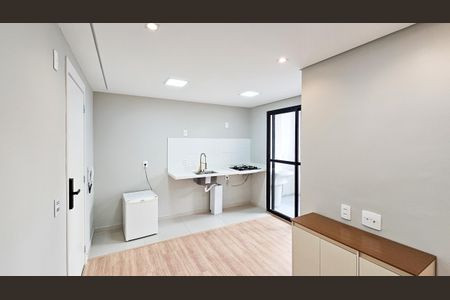 Sala de apartamento à venda com 2 quartos, 36m² em Metalúrgicos, Osasco