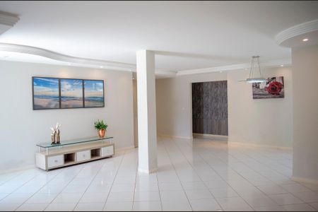 Sala de casa para alugar com 4 quartos, 380m² em Setor Aeroporto, Goiânia