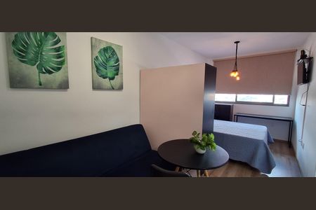 Sala de kitnet/studio para alugar com 1 quarto, 27m² em Vila Dom Pedro I, São Paulo