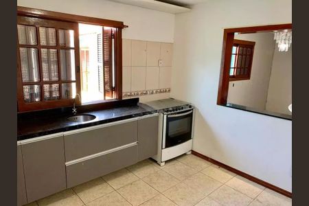 Cozinha de casa para alugar com 3 quartos, 192m² em Vl Sto Agostinho, Porto Alegre