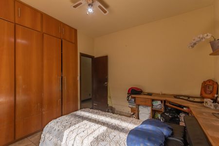 Quarto 1 de casa à venda com 3 quartos, 470m² em Jardim Leblon, Belo Horizonte