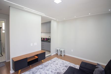 Sala de apartamento à venda com 2 quartos, 45m² em Tijuca, Contagem