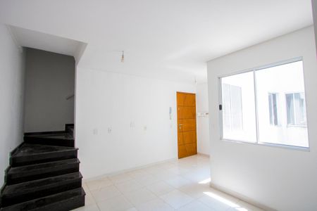 Sala de apartamento à venda com 2 quartos, 57m² em Vila Lutécia, Santo André