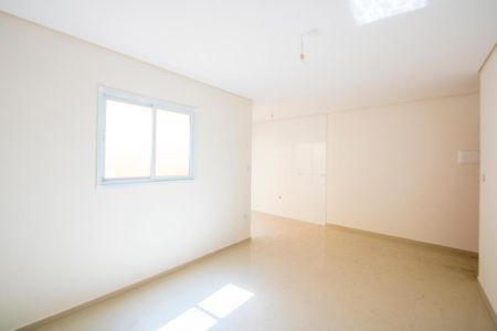 Sala de apartamento para alugar com 2 quartos, 50m² em Vila Mazzei, Santo André