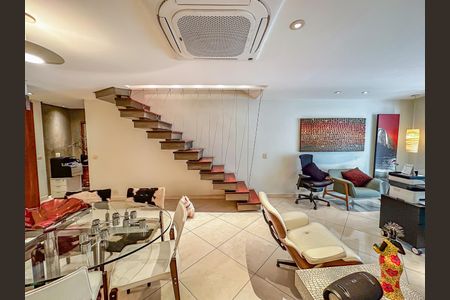 Sala de apartamento para alugar com 3 quartos, 230m² em Botafogo, Rio de Janeiro