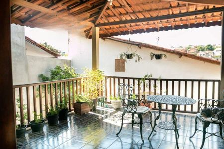 Casa à venda com 3 quartos, 244m² em Jardim Novo Campos Eliseos, Campinas