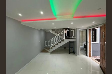 Casa à venda com 3 quartos, 137m² em Jardim Caner, São Paulo