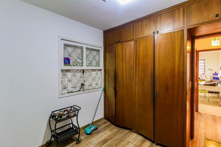 Quarto 01 de casa para alugar com 2 quartos, 165m² em Parque Continental, São Paulo