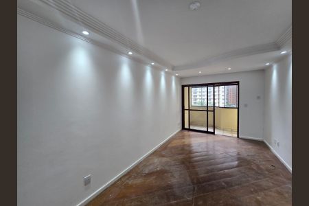 Sala de apartamento para alugar com 3 quartos, 82m² em Jardim Maia, Guarulhos