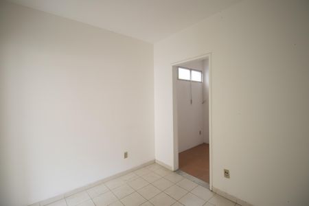 Sala de casa para alugar com 1 quarto, 40m² em Sete Pontes, São Gonçalo