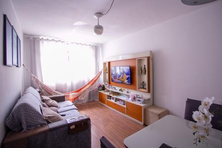 Sala de apartamento para alugar com 2 quartos, 72m² em Rocha, São Gonçalo