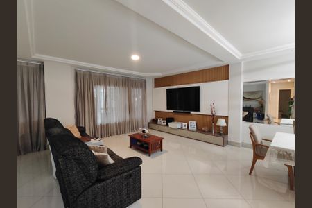 Sala de casa de condomínio para alugar com 4 quartos, 320m² em Barra da Tijuca, Rio de Janeiro