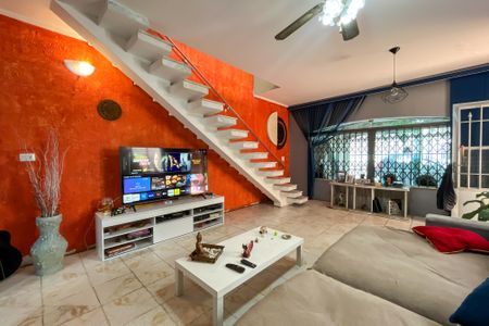 Sala de casa à venda com 3 quartos, 161m² em Vila Portuguesa, São Paulo