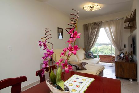 Sala de apartamento à venda com 2 quartos, 65m² em Cocaia, Guarulhos