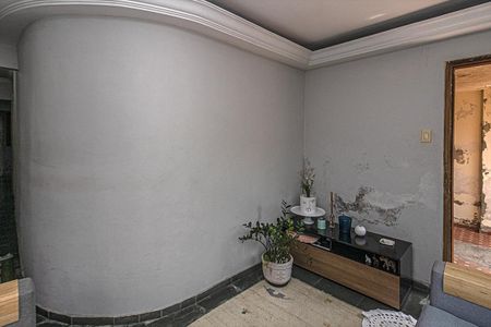 Sala de casa para alugar com 2 quartos, 180m² em Vila Santo Estefano, São Paulo