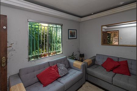 Sala de casa para alugar com 2 quartos, 180m² em Vila Santo Estefano, São Paulo