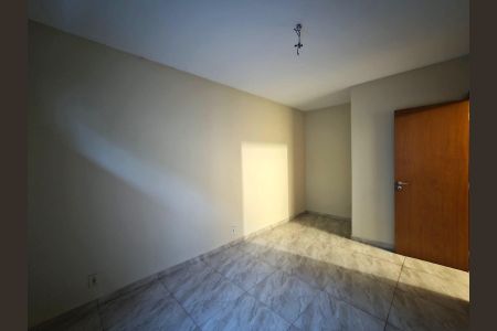 Quarto 1 de casa para alugar com 3 quartos, 73m² em Quintino Bocaiúva, Rio de Janeiro