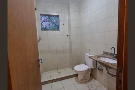 Banheiro Social de casa para alugar com 3 quartos, 73m² em Quintino Bocaiúva, Rio de Janeiro