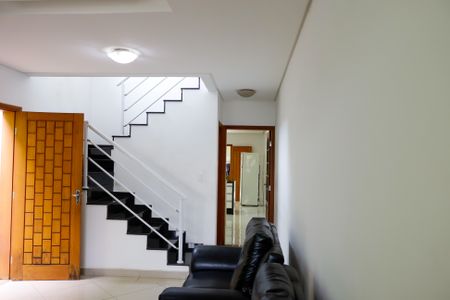 sala de casa à venda com 4 quartos, 162m² em Umuarama, Osasco