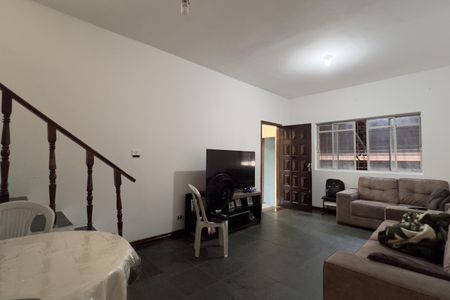 Sala de casa à venda com 2 quartos, 150m² em Jardim Pinhal, Guarulhos