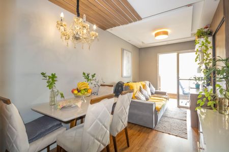 Sala de apartamento à venda com 2 quartos, 50m² em Jardim Roberto, Osasco