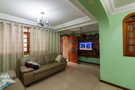Sala de casa para alugar com 2 quartos, 500m² em Cidade das Flores, Osasco