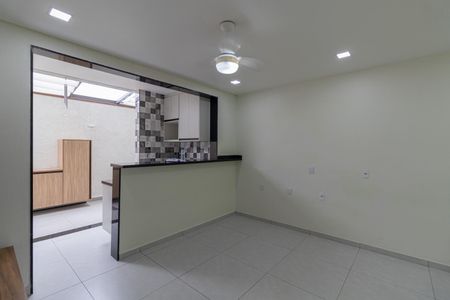 Sala de apartamento para alugar com 2 quartos, 73m² em Vila Nova Savoia, São Paulo