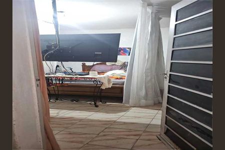 Casa à venda com 2 quartos, 300m² em Vila Dalila, São Paulo