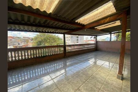 Casa à venda com 2 quartos, 300m² em Vila Dalila, São Paulo