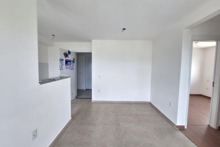 Sala de apartamento para alugar com 2 quartos, 70m² em Figueira, Duque de Caxias