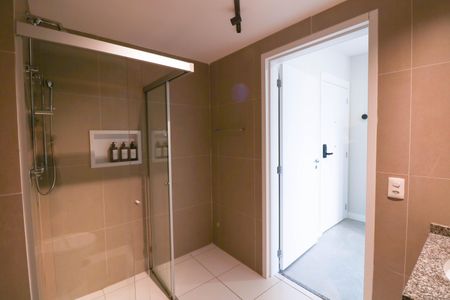 Banheiro de kitnet/studio à venda com 1 quarto, 29m² em Brooklin, São Paulo